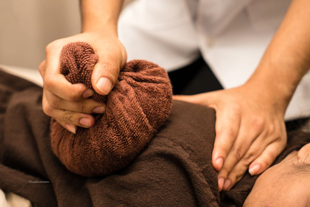 Featured - Thai Massage Techniques Explained